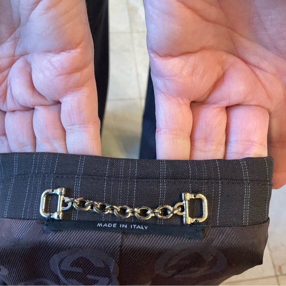 GUCCI Women’s Classic Tailored Brown PinStrip 2 PC Pant Suit 40 / 4, Small - Picture 6 of 16